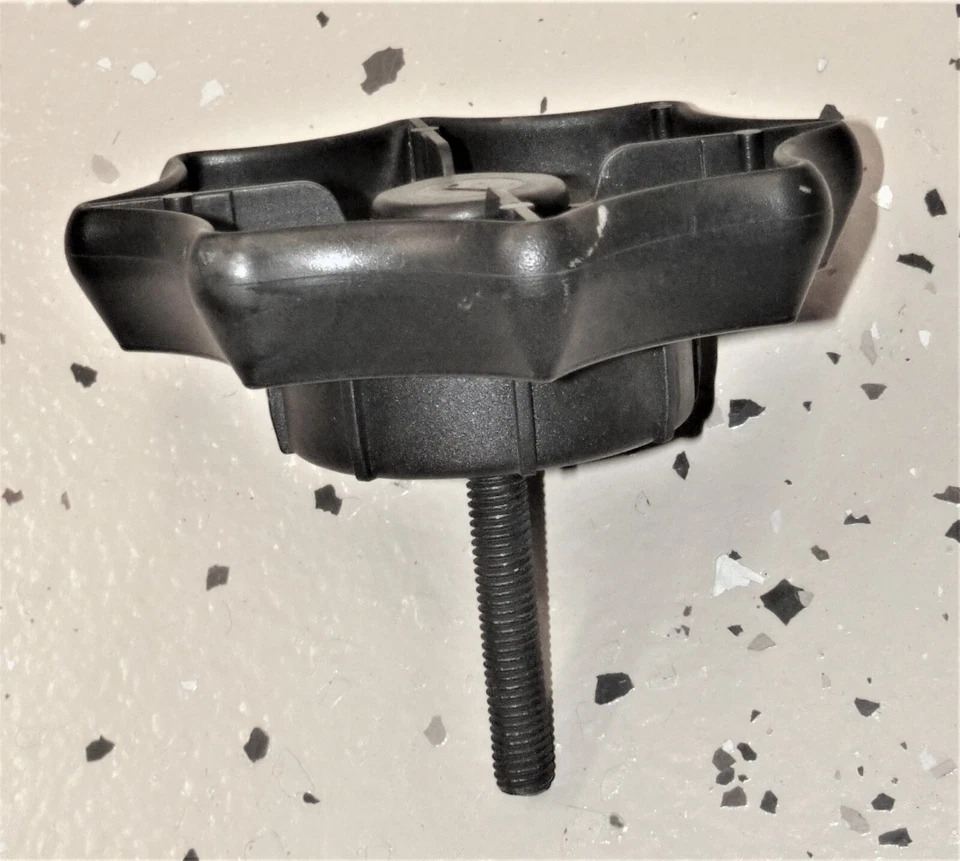 Tornillo de fijación de rueda de repuesto OEM 1998-2004 AUDI A6 C5 4A0803899 ⭐W1⭐ Foto 4 de 4