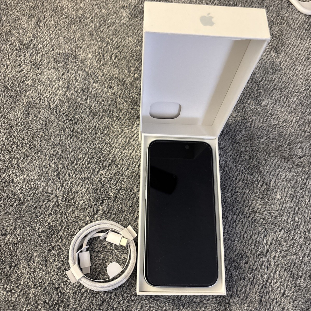 Apple iPhone 15 Pro - 128 GB - White Titanium (Verizon) for