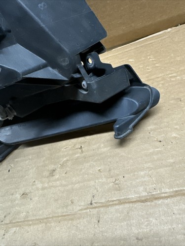 2010 2011 Mazda 3 driver side Foglight Left Bumper Lamp Fog Oem Trim Cover - Picture 20 of 20