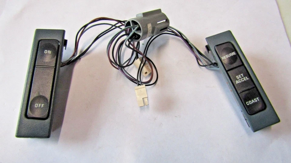 Motorcraft SW-5898 Cruise Control Switch Relay-Speed Control Actuator Switch - Image 2 of 4