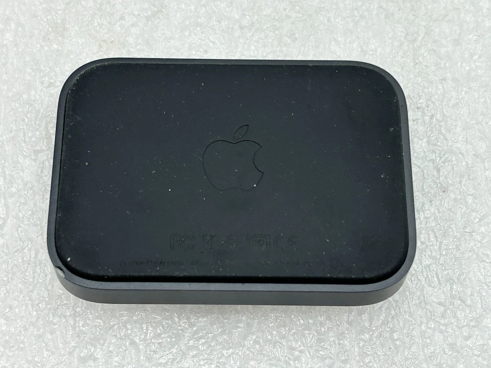 Черная док-станция Apple Lightning для iPhone 14 13 12 11 Xs X 8 7 6 6s 5 MNN62AM/A A1717 - Изображение 3 из 4