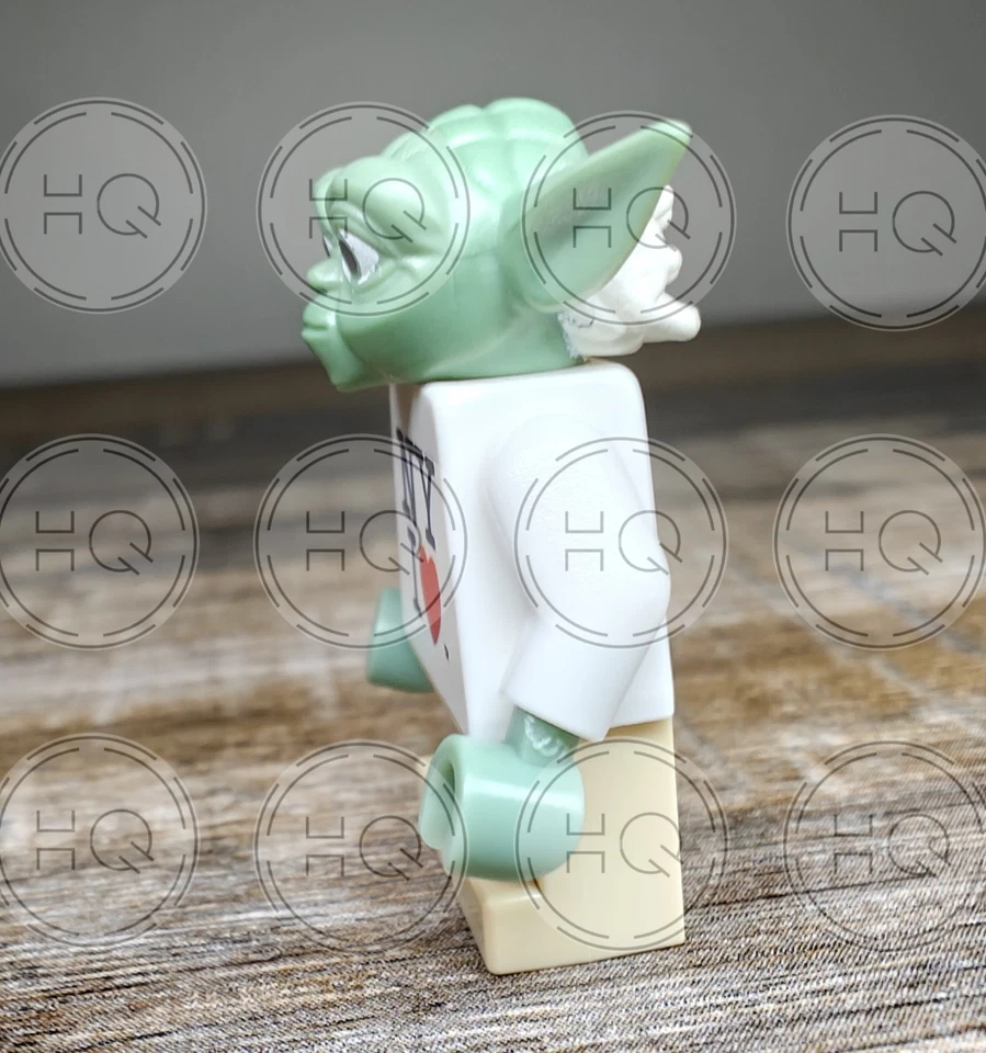 **NEW** 100% LEGO Yoda NY I Love New York Custom Printed Star Wars Minifigure - Image 2 of 4