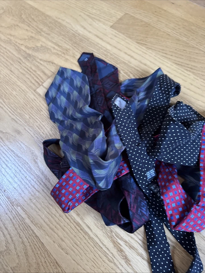 Lote de cuatro corbatas Barney’s Foto 3 de 4