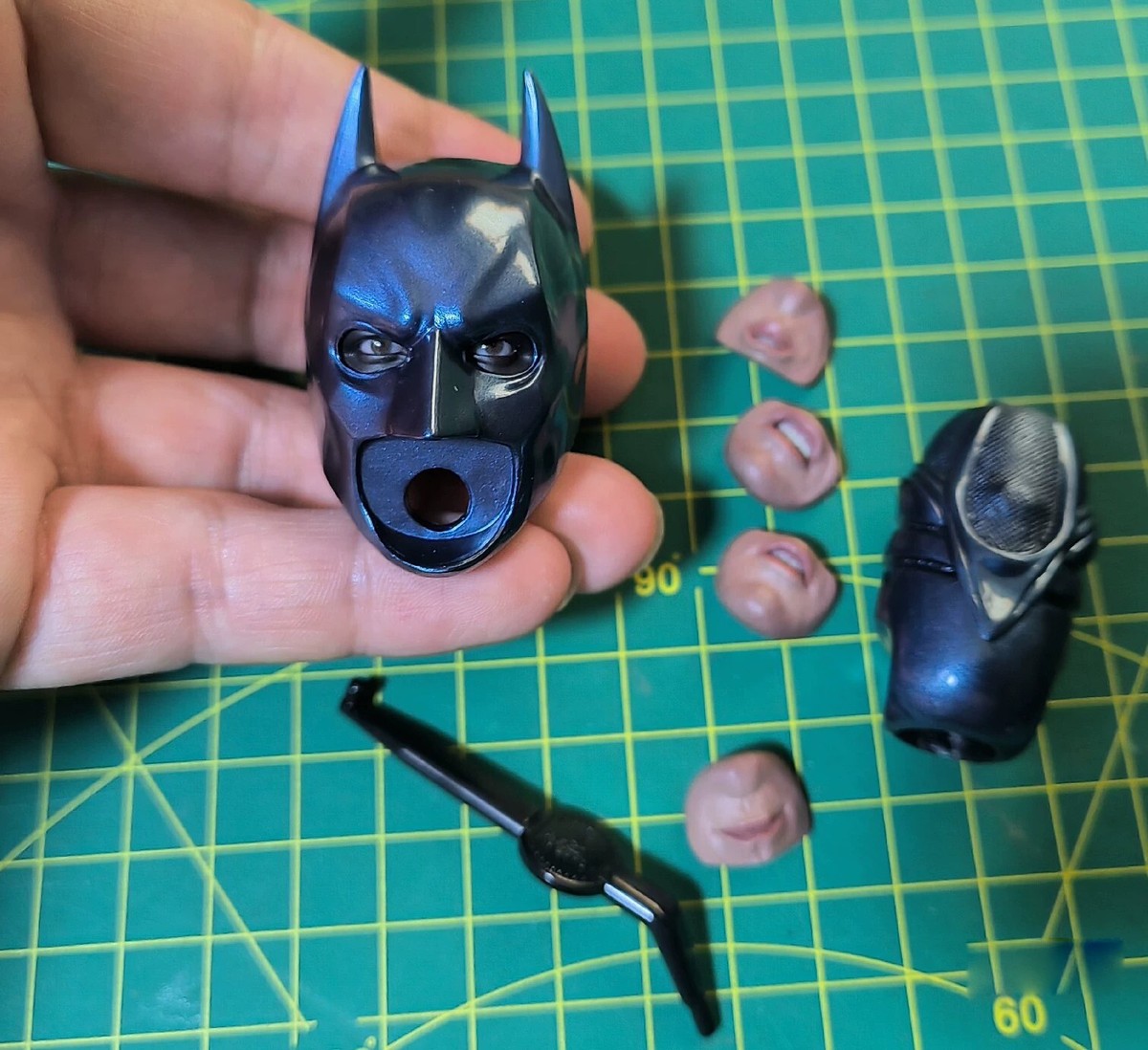 1/6 Head Sculpt Figure Hot Toys HT MMS697 Batman WB 100