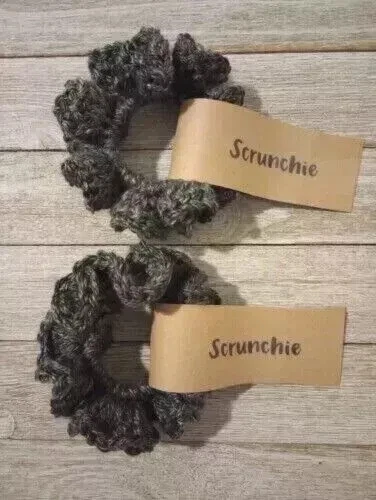 Hecho a mano ganchillo pelo crujiente terciopelo cola de caballo soporte ahumado montaña gris nuevo Foto 2 de 2