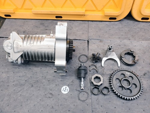 1980 1981 HONDA CB900 CB 900 C Custom Final Drive Gear Differential Dif Case