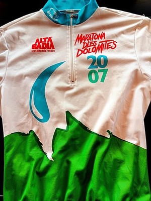 Radtrikot MARATONA DLES DOLOMITES 2007 Biemme Alta Badia Gr. M (fällt klein aus)
