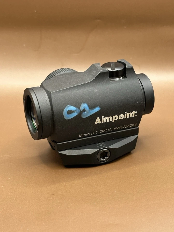 Mira de punto rojo Aimpoint Micro H-2 2MOA con montaje Arisaka Foto 3 de 4