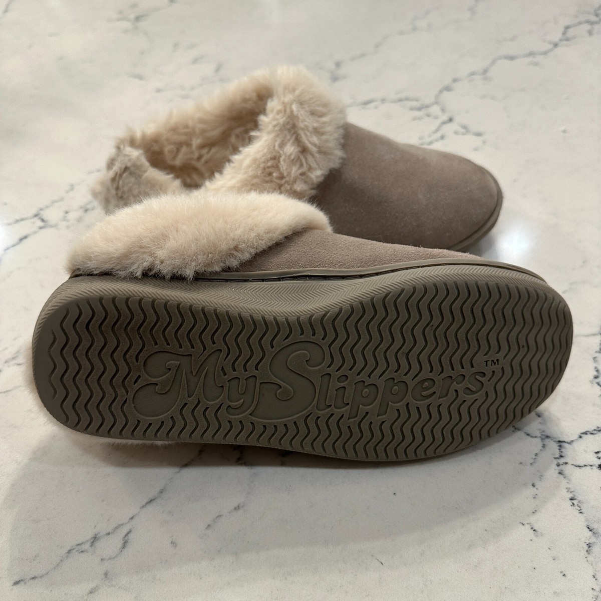 My Slippers by My Pillow Slip On Clogs Suede Leather Faux Fur Dark Gray Size 13 Amazon.com | Clarks Indoor and Outdoor Grey Slipper Cozy  main image 4