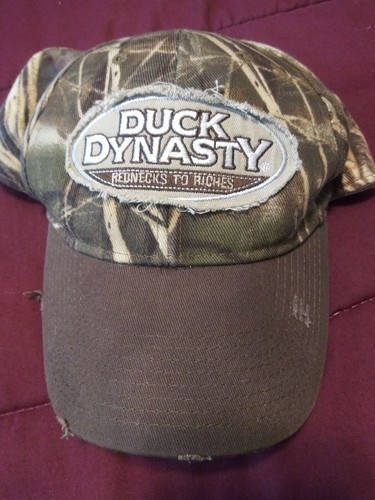 Duck Dynasty Distressed Camo Hat