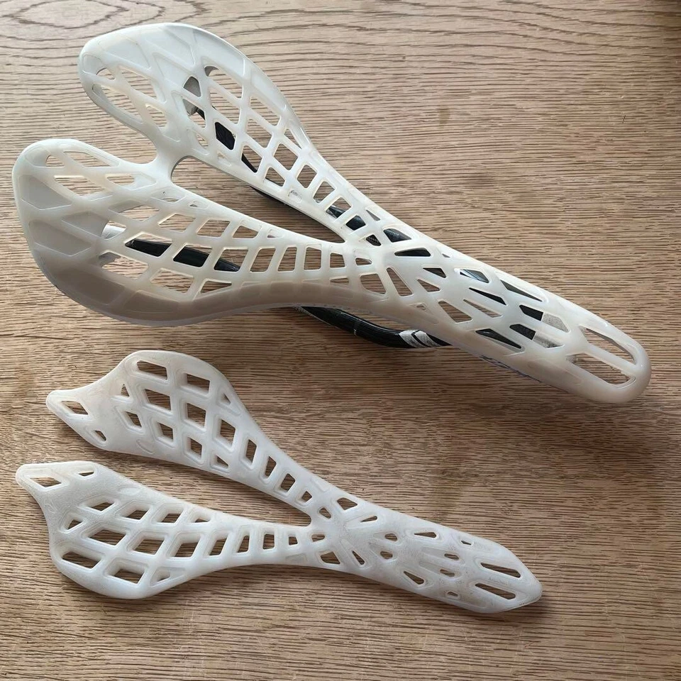 Carbon Rail Tioga Spyder Twintail-2 de Japón usado Foto 2 de 4