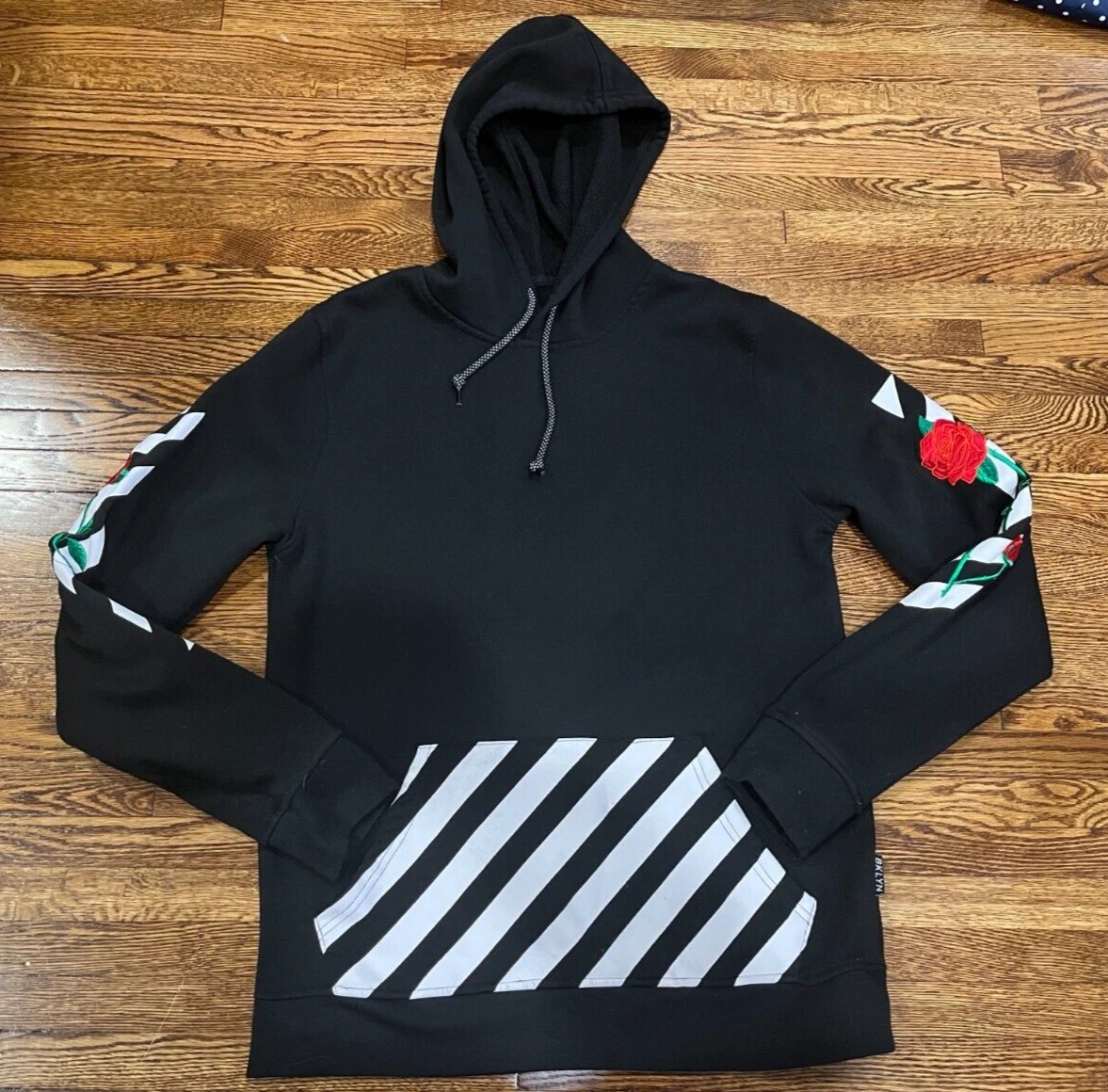 Off white 2025 black rose hoodie