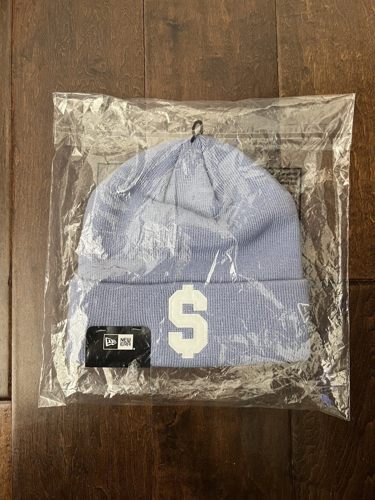 Bonnet Supreme SS24 New Era $ Dollar logo acrylique violet taille unique neuf EN MAIN