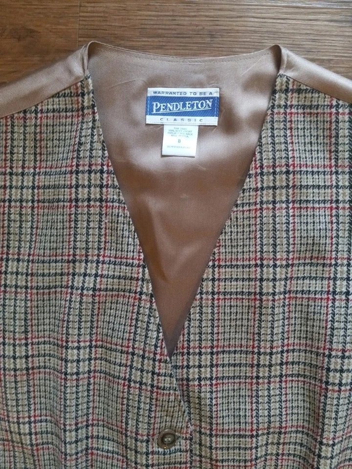 Vintage Pendleton Classic Wool Skort & Vest Set Beige Red Black Plaid Medium - Image 3 of 4