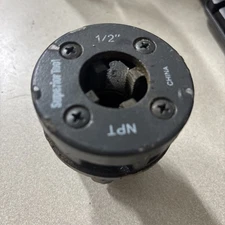 Superior Tool 1-1/2"  Pipe Threading Tool Ratchet Pipe Threader Dies #H1