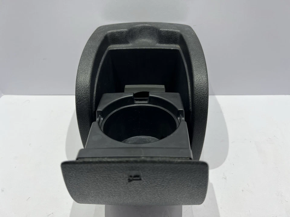 2006-2010 HUMMER H3 REAR SEAT FOLDING RETRACTABLE CUP HOLDER - Image 2 of 4
