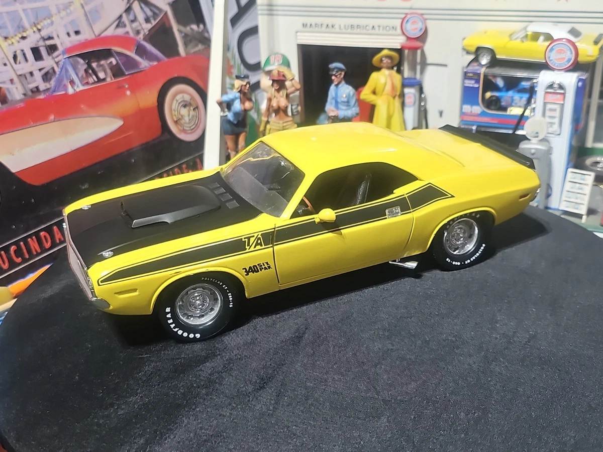 Diecast Cars Dodge Challenger 1 18 for sale | eBay