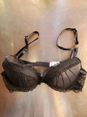 Lise Charmel Black French Lace Parisian Rhinestone Detailing 32C