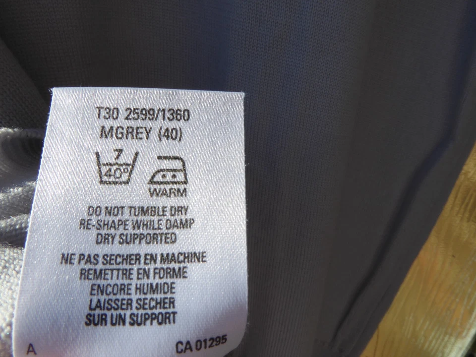 M&S St Michael merino wool jumper sleveless grey vest wool slipover M/L 40 chest - Image 4 of 4