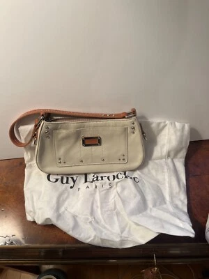Guy Laroche Womens Ivory Leather Rectangle Shoulder Bag - Photo 1/4