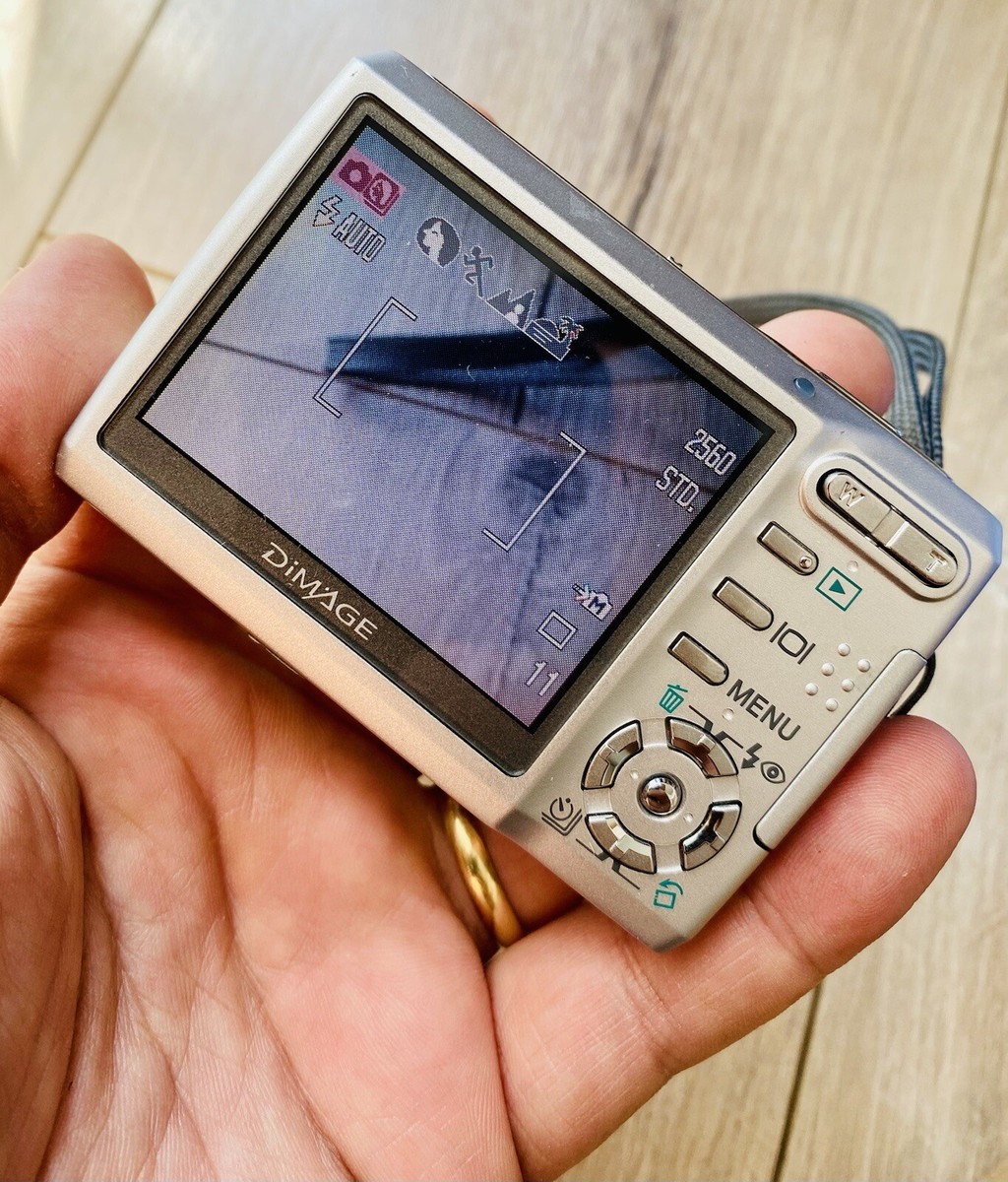 Konica Minolta Digital Camera Dimage X60 5.0MP Silver Tested