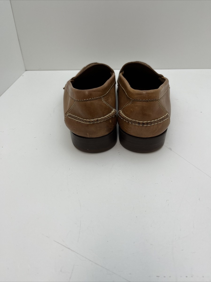 Cole Haan Resort Men display picture 1