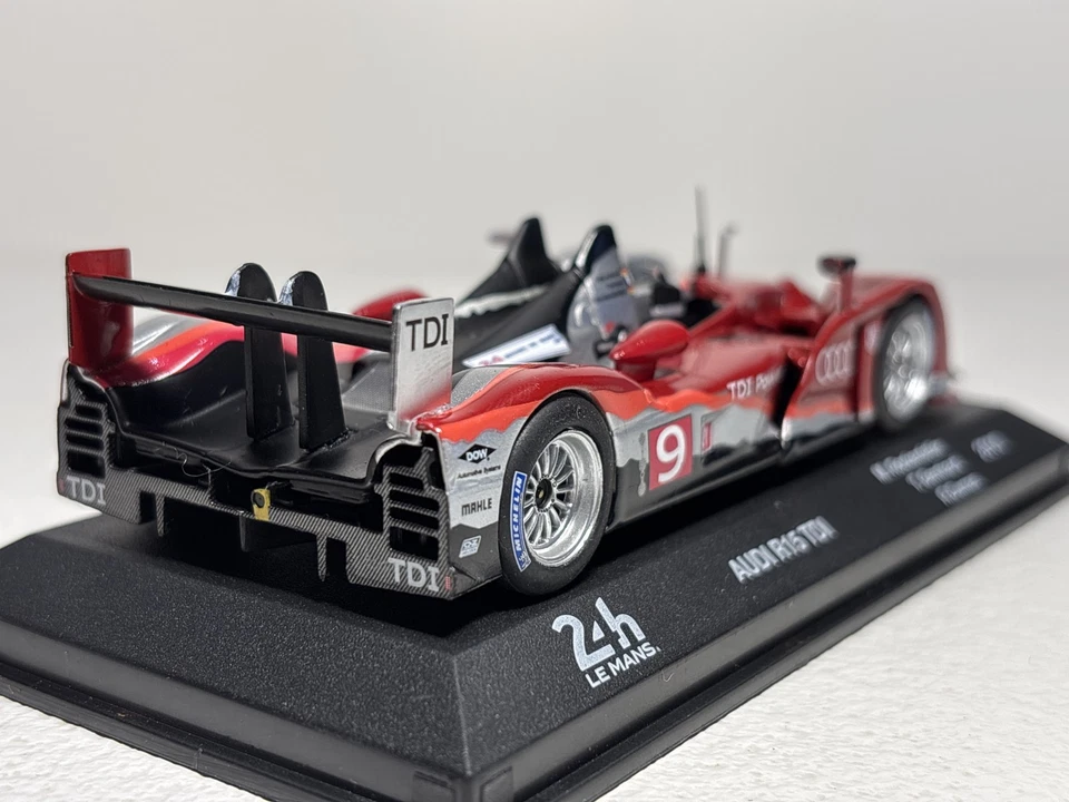 Audi R15 TDI #9 Winner Le Mans 2010 Winner 1/43 - Photo 3/4