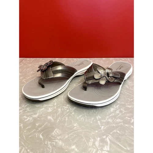 Clarks Cloudsteppers Sandali Vegan Oro in Pelle Donna Taglia 11M EUR 42 5