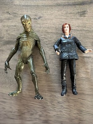  1998 McFarlane X-FILES Antarctica Agent Dana Scully 6'' Action Figure/Alien