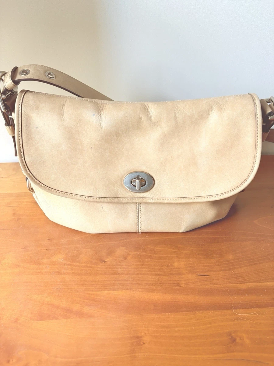 Preços baixos em Bolsa de ombro Coach Marrom Vintage Sacolas