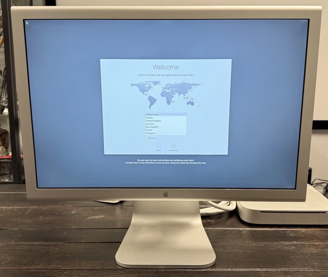 Apple Cinema Display 19 in-22.9 in Screen Computer Monitors for