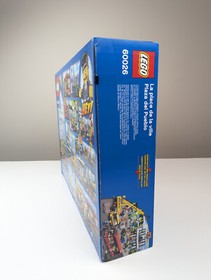 LEGO CITY: Town Square (60026) 100% Complete w/ Box, Instructions