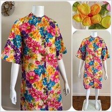 1960s Raised Floral Textured House Dress Hostess Lounge Shift Mod Retro Vintage