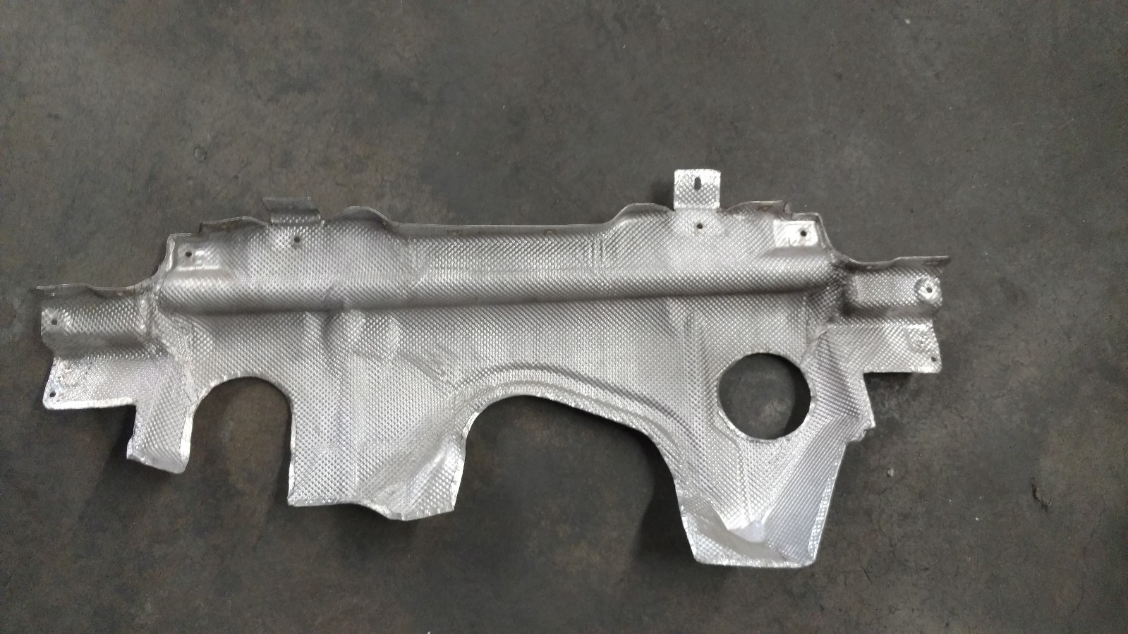 LAMBORGHINI GALLARDO LP560 REAR MUFFLER EXHAUST HEAT SHIELD COVER OEM 420825613B