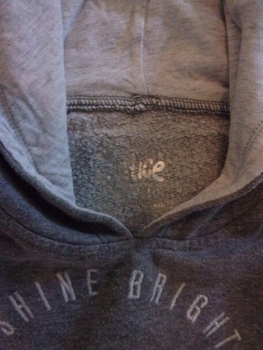 EUC Girls Justice Gray Hooded Pullover Shine Bright "Justice" Blue Sequins s/ 10 - Picture 7 of 8