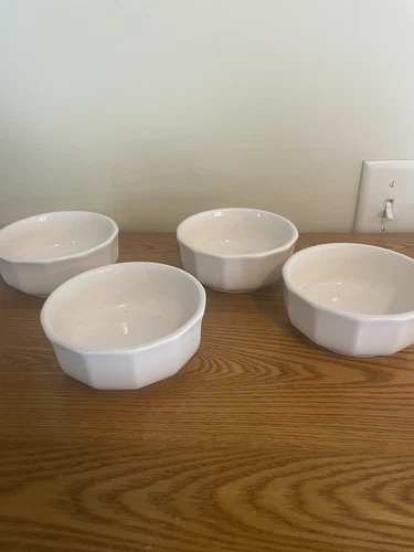 Pfaltzgraff Heritage White Set of 4 Fruit Dessert Bowls in Box