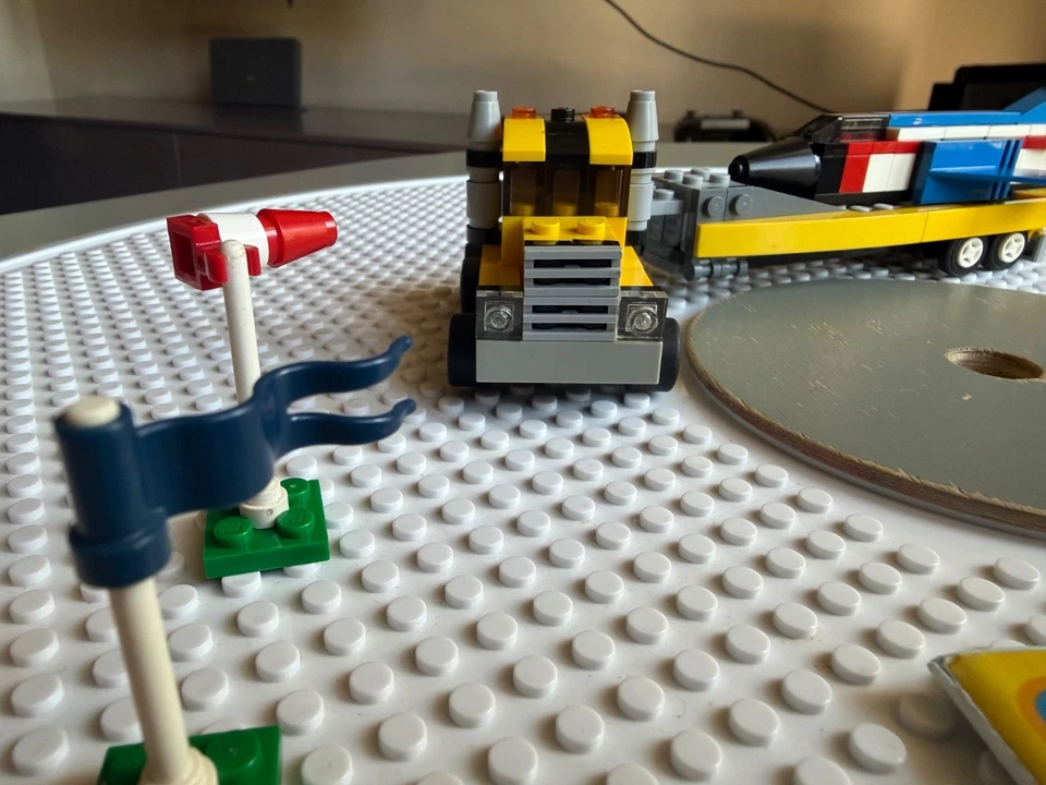 LEGO Creator 31060 Airshow Aces, foto 2 di 5