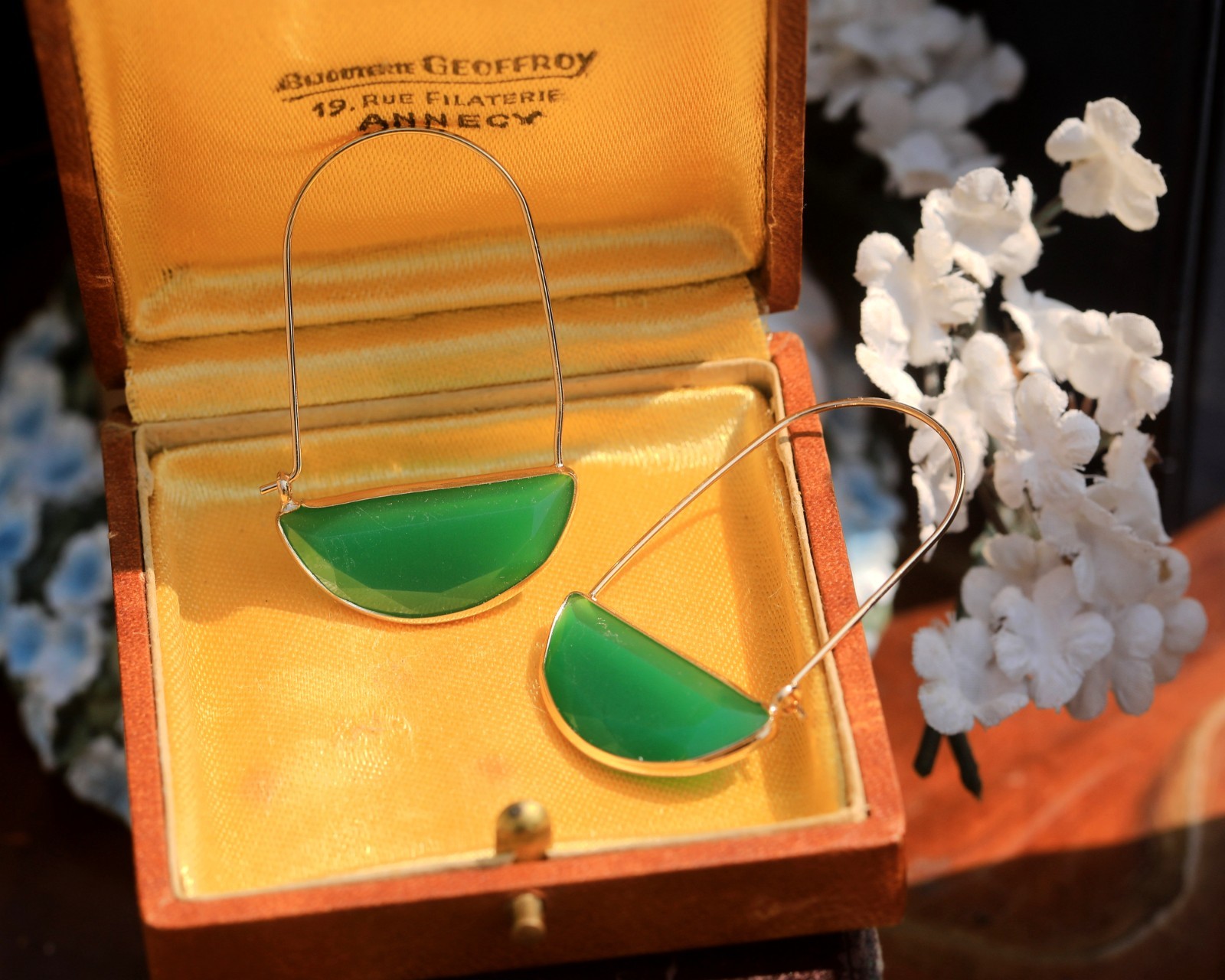 Pendientes Dormilones Largos Dorados Simples Media Luna Ágata Verde QD1