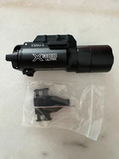 Surefire X300U-A 1000 Lumens Weapon Light