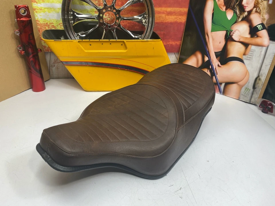77-80 Harley FL FLH Brown Comfort Flex Seat With Handrail Shovel Vintage OEM - Image 2 of 4