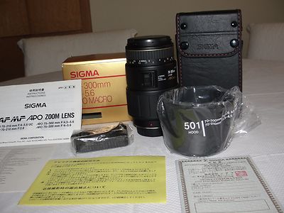 Near Mint Sigma AF 70-300mm F4-5.6 APO Macro Lens.