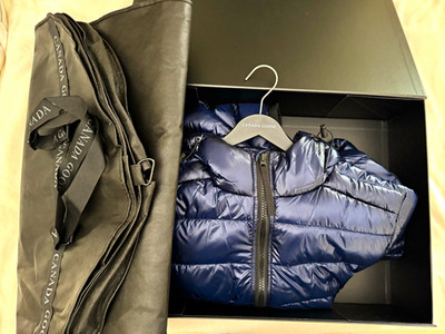 Canada Goose Men s Lightweight Hooded Down Puffer Jacket Blue Size L, black disc