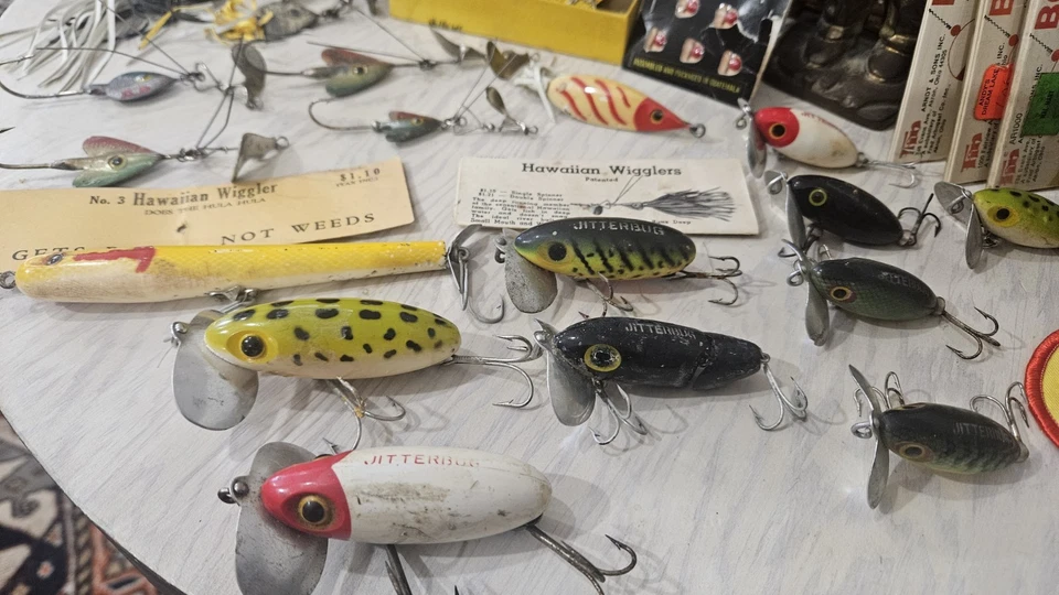 Vintage Fred Arbocast Lure Lot. Patches Jitterbugs/Hawaiian Wiggler/ Empty Boxes - Image 4 of 4