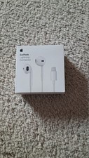 Apple EarPods with Lightning Connector In Ear Canal Headset - White NIB