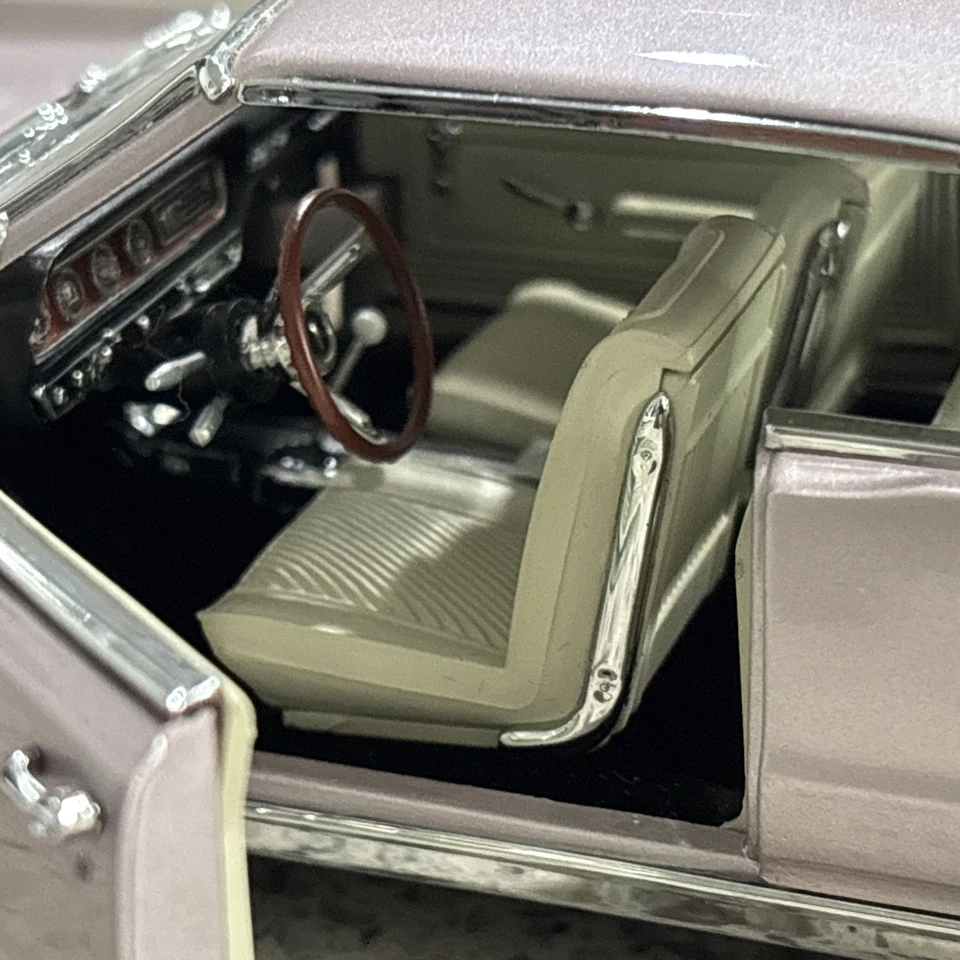 Danbury Mint 1965 Pontiac GTO Coupe 1/24 Scale Redline Wheels  - Image 2 of 4