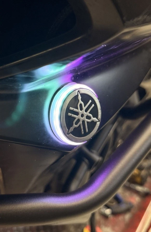 NEUF Kit LED RGB Compatible YAMAHA TRACER 7 (blanc + Clignotant / Multicolore) - Photo 1/4