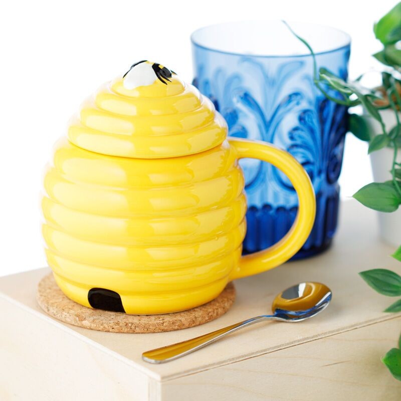 Beehive Shaped Ceramic Mug with Lid - 450ml - Brand New & Boxed