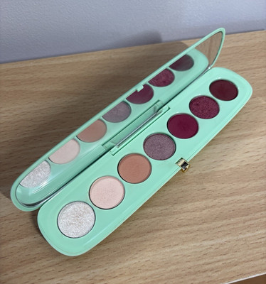 Marc Jacobs 880 Cherrific Eye Shadow Palette Pressed Powder, Mirror, Multicolor