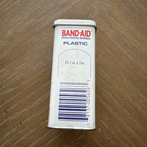 Vintage Johnson & Johnson Band Aid Tin - 1990 - empty - Picture 7 of 10
