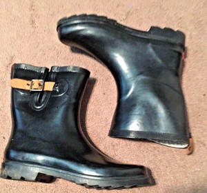 chooka mid height rain boots